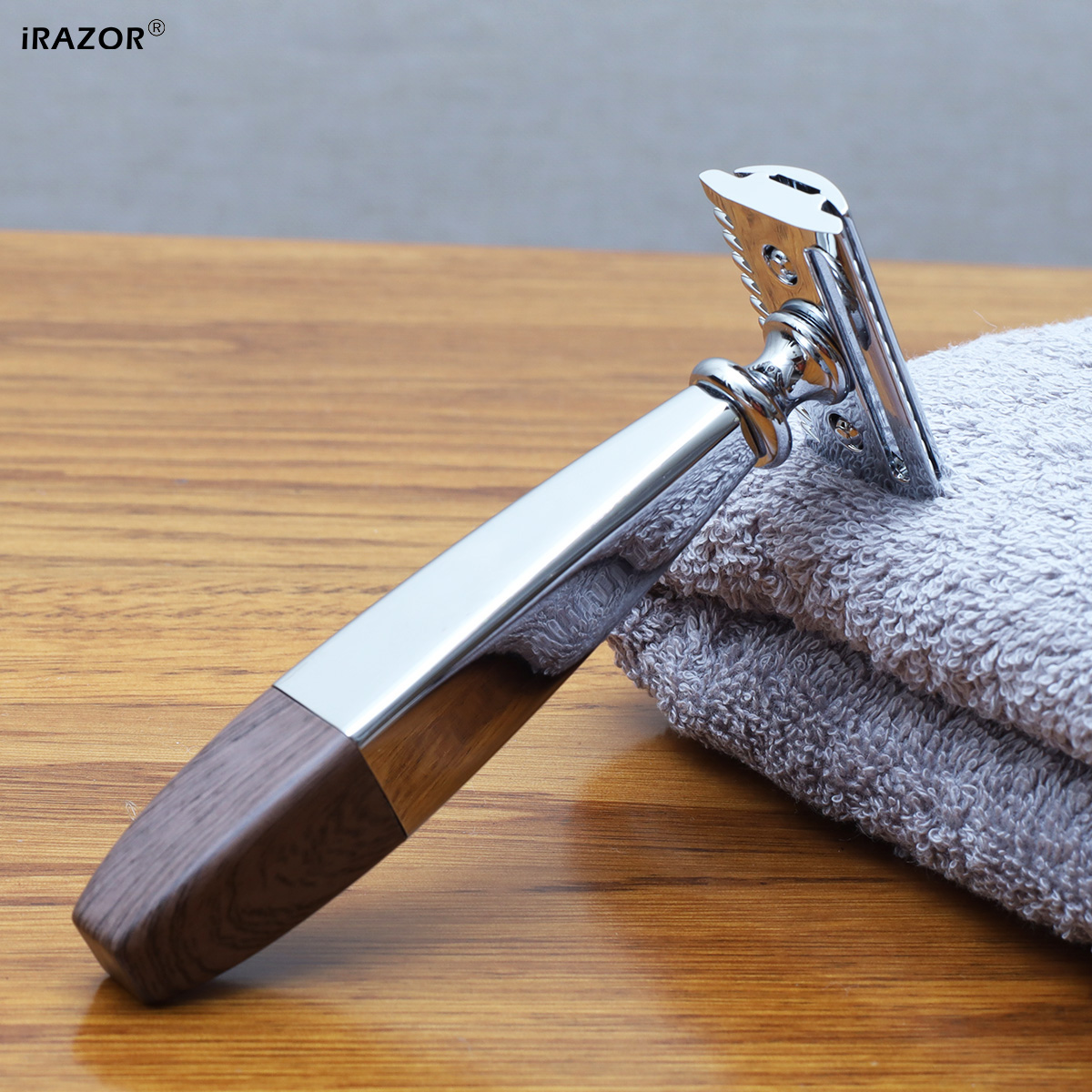 iRAZOR Classic Men's Safety Ra - огляд і ціна Men'S Grooming Underarm